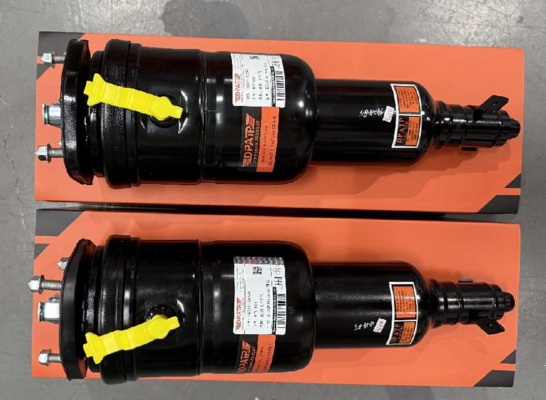 48020-50260 48020-20242 Lexus LS600 4WD Araçları için hava süspansiyonu amortisörü
